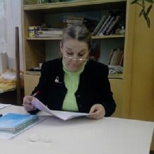 Фото моей ученицы. Я в своем кабинете.