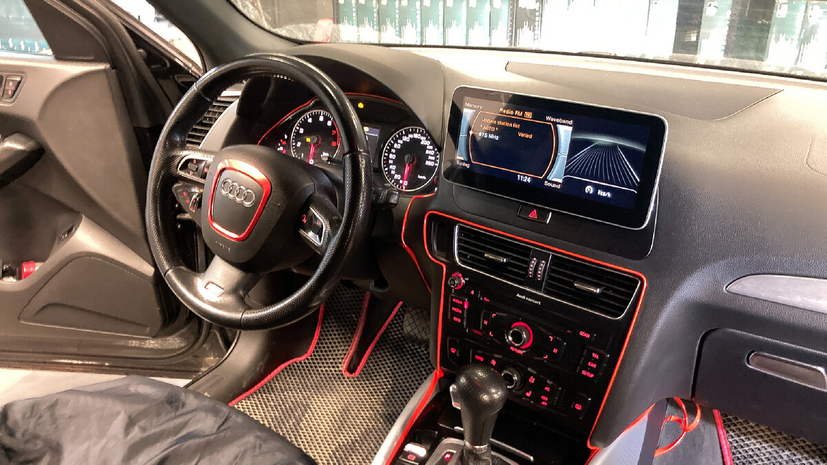 Audi Q5 + штатная магнитола Android