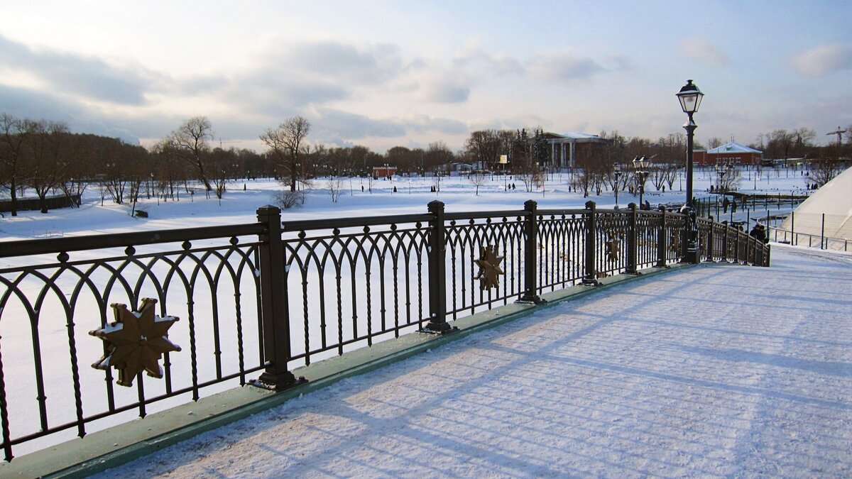 Мост через Царицынский пруд