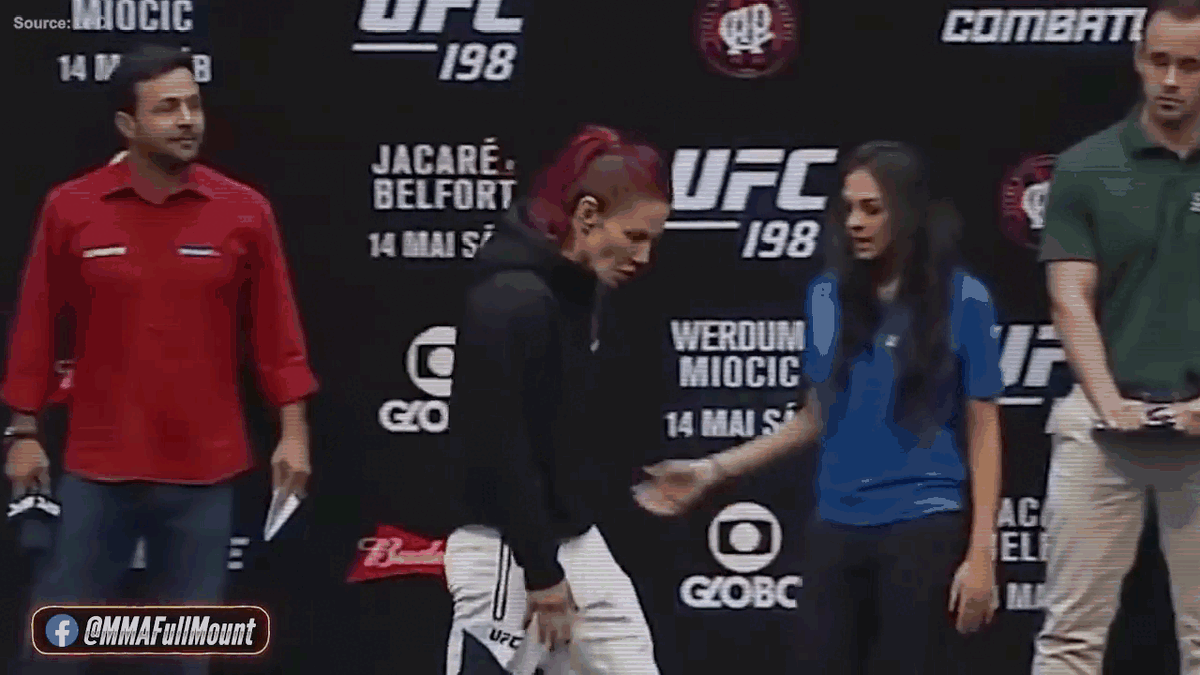 Крис Сайборг гоняет вес перед UFC 198