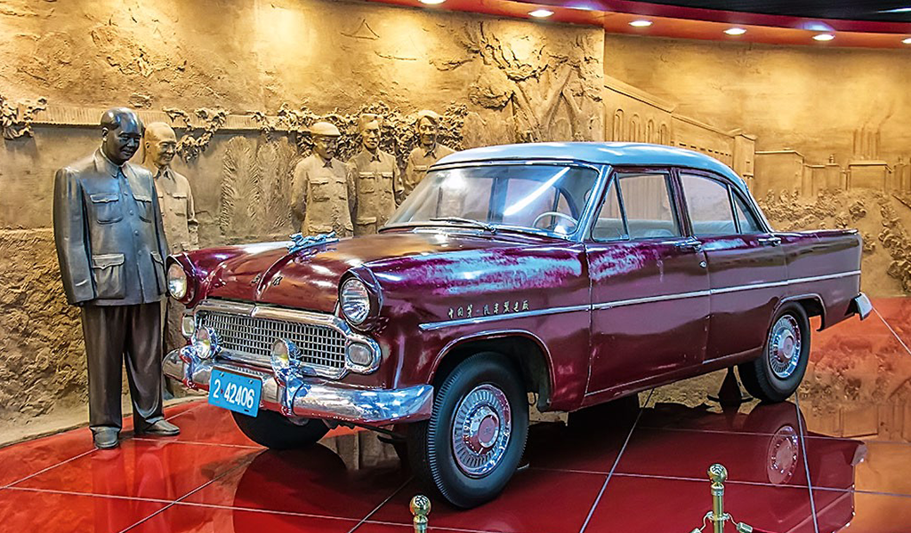 Первая машина в китае. Dongfeng ca71. FAW 1958 Hongqi. FAW 1953. Dongfeng 1958.