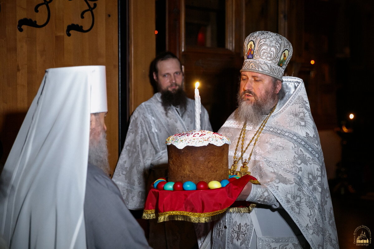 Празднование Воскресения Христова в Святогорской Лавре