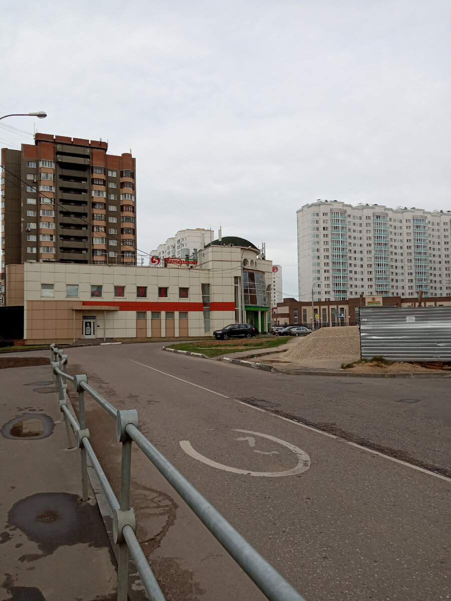 Фото автора: Супермаркет «Пятерочка» на следующий день после его посещения.