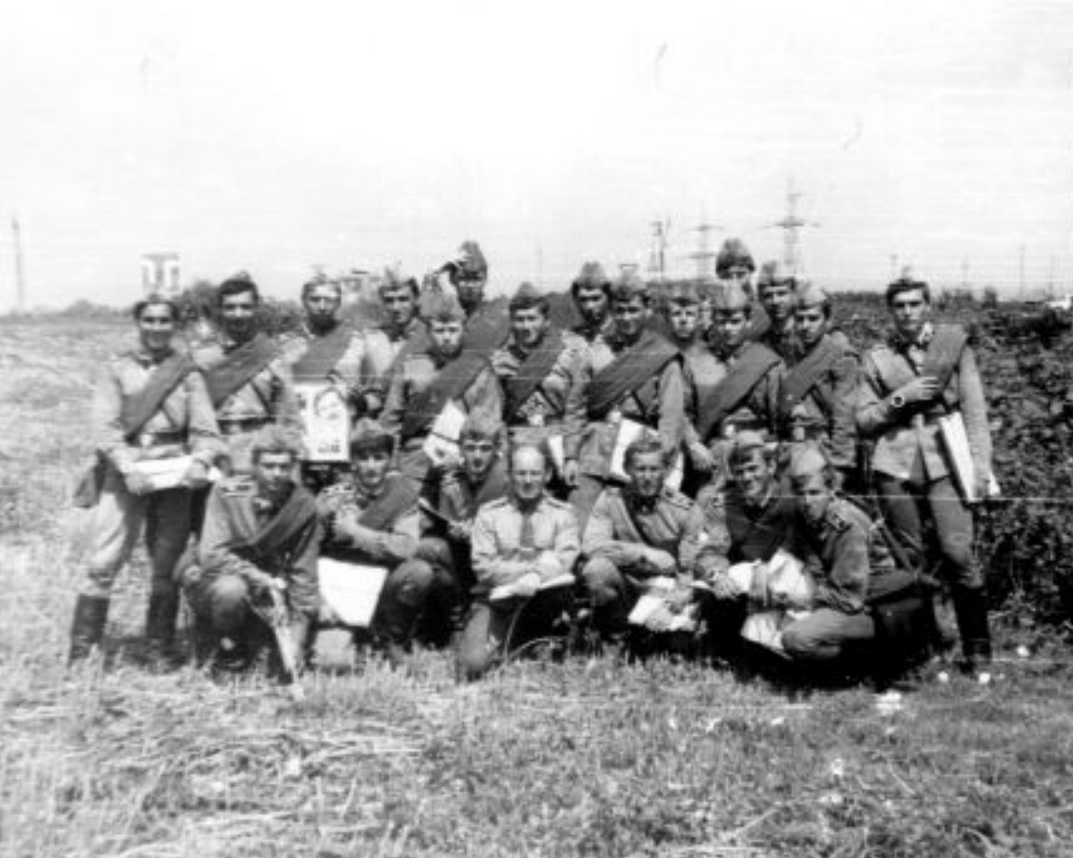 Курсанты 111 взвода ТВВСКУ на полевых занятиях, лето 1979 года