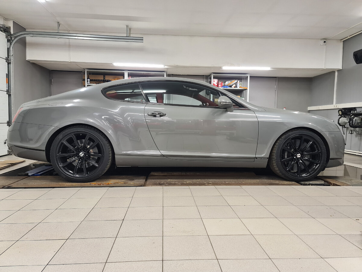 Bentley Continental Rocket Bunny