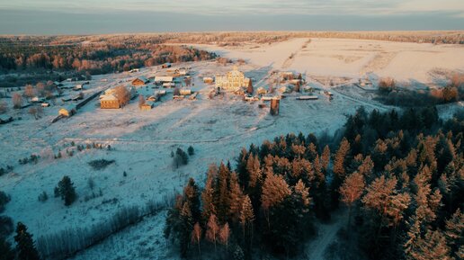 Крестовоздвиженский Кылтовский женский монастырь. Ремонт крыши после удара молнии и пожара.