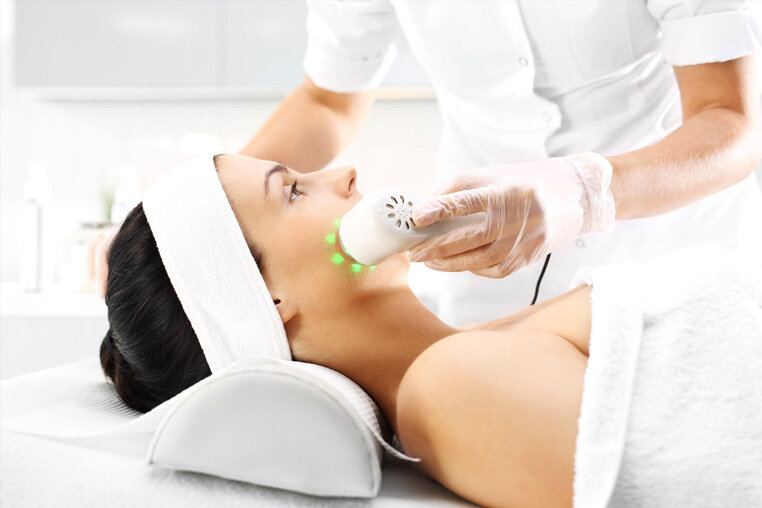 Удаление родинки занимает пару минут, однако на полное восстановление кожи потребуется не меньше месяца.