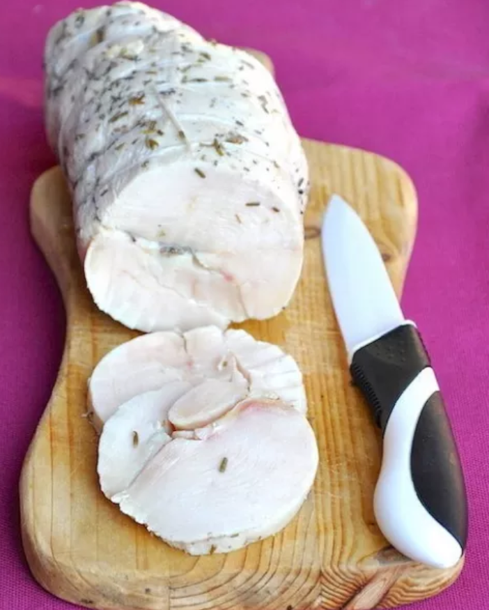 Куриная ветчина. Ветчина куриная. Ветчина из куриного филе. Ветчина в пакете. Куриное филе с ветчиной
