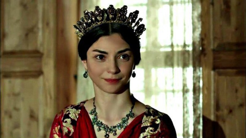 Актриса в роли Нурбану султан, в сериале "Великолепный век", изображение взято с открытого источника в интернете, с сайта:https://shkolazhizni.ru/archive/0/n-68601/