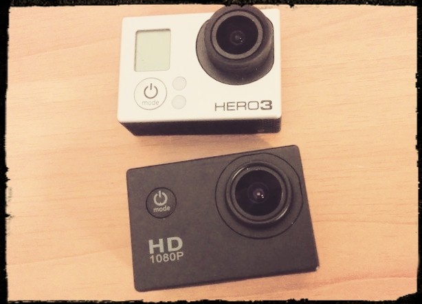 По размерам и дизайну практически идентичны