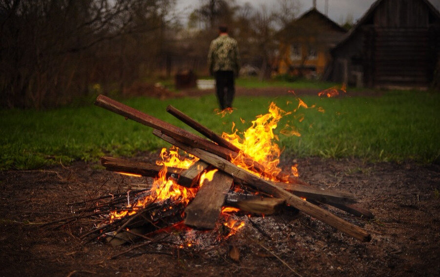 Можно ли жечь свои фотографии