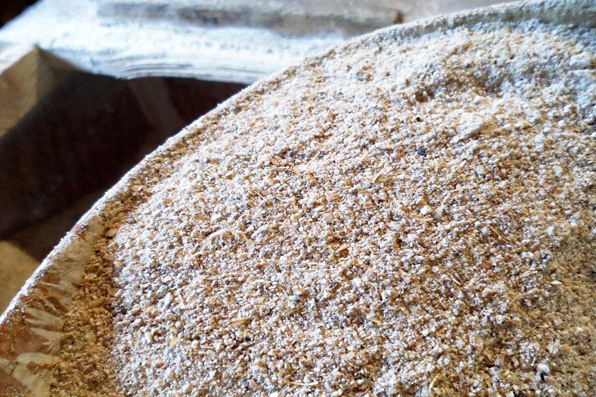 дробленка ячменная. пшеничка крупа. пшеничная дробленая. пшеничная дробленая. солод дробленый.