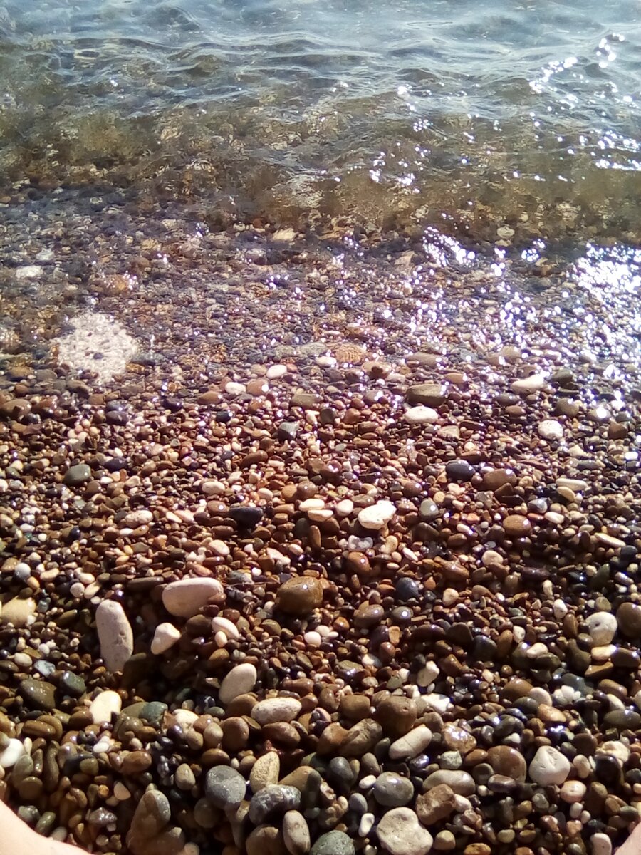 Осталось 44 дня до встречи с морем Крыма*фото из личного архива*