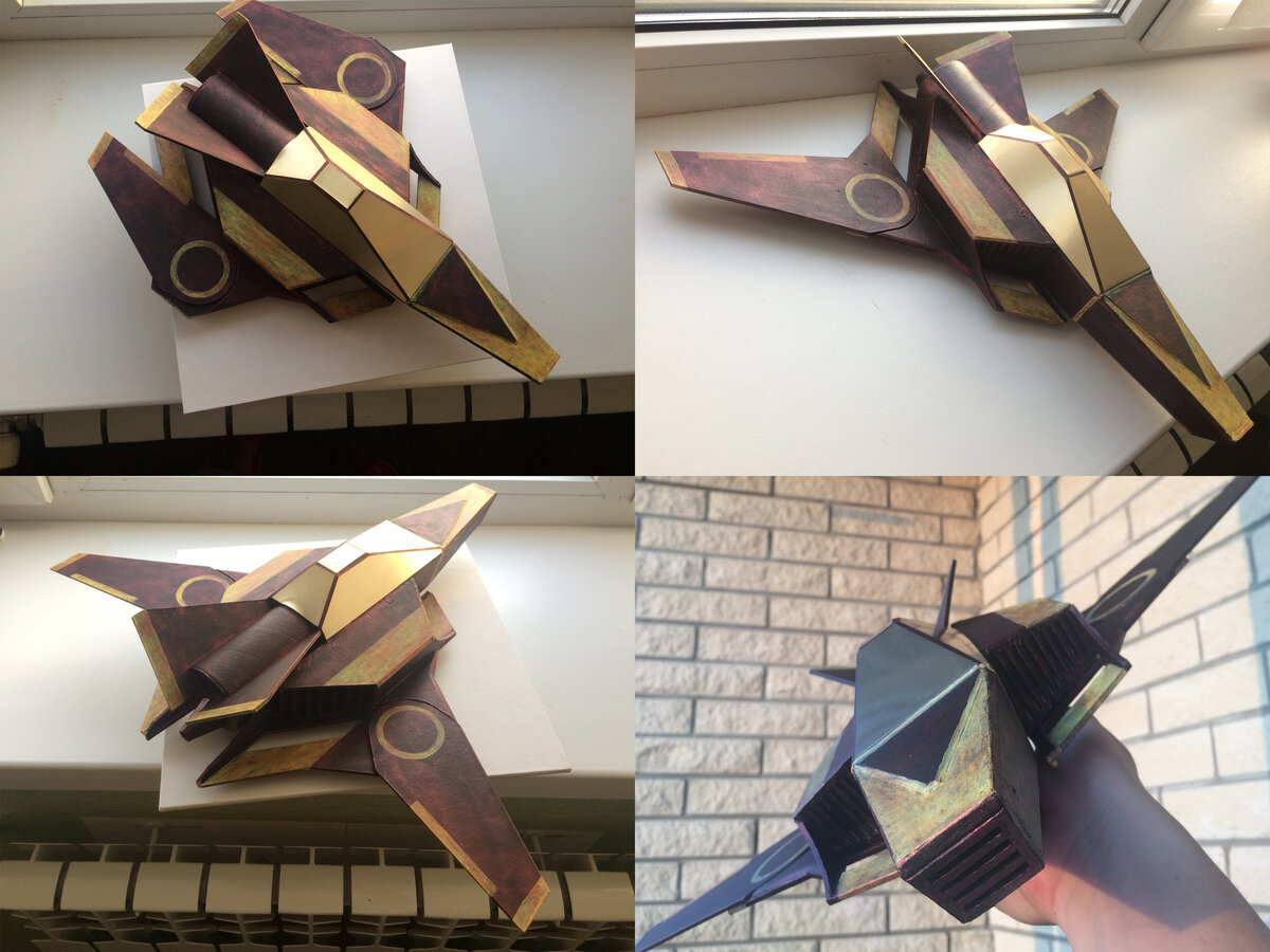 Крылья складываются и держаться на неодимовых магнитах. 