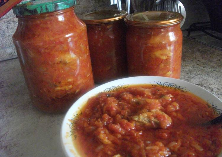 Салат на зиму с рыбой и овощами