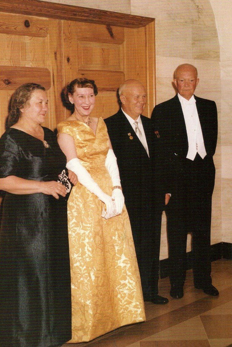 Миссис Хрущёва vs миссис Кеннеди, миссис Эйзенхауэр и мадам де Голль