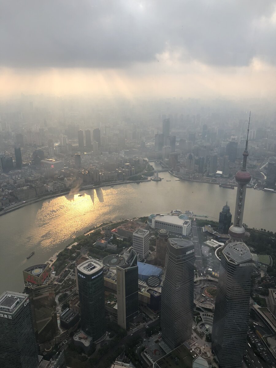 Вид на Шанхай со 118 этажа
