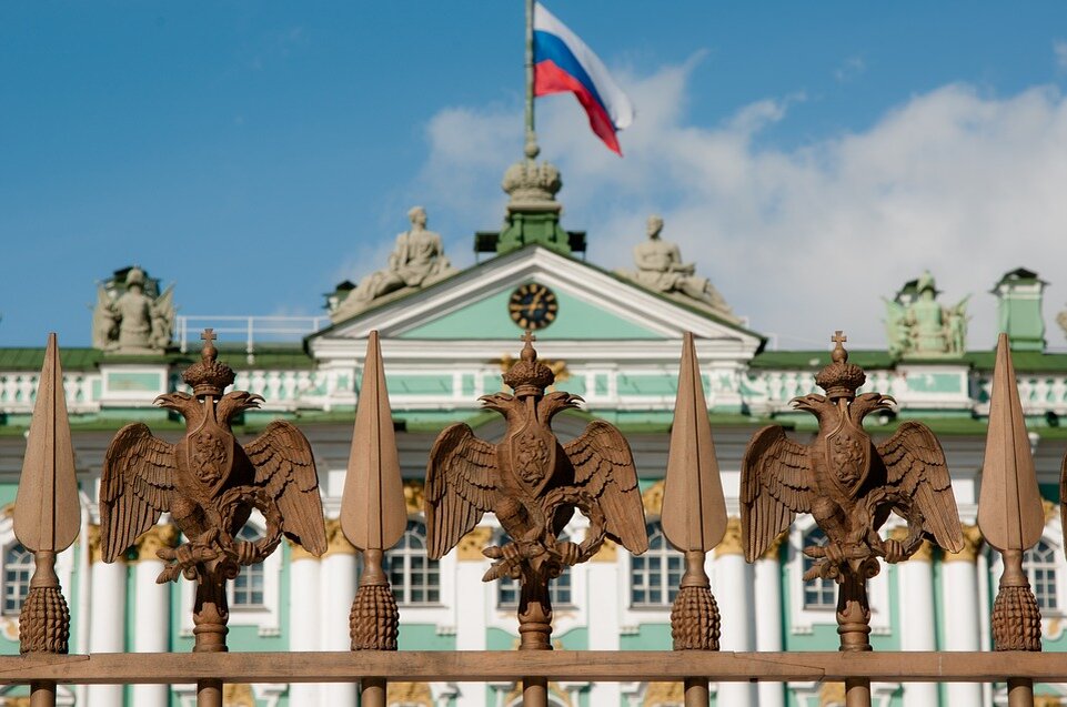 https://pixabay.com/photos/architecture-travel-old-megalopolis-3267405/