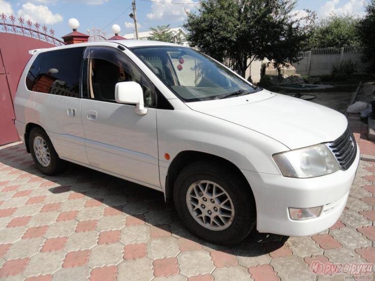 Mitsubishi RVR. Фотография взята с сервиса Яндекс Картинки