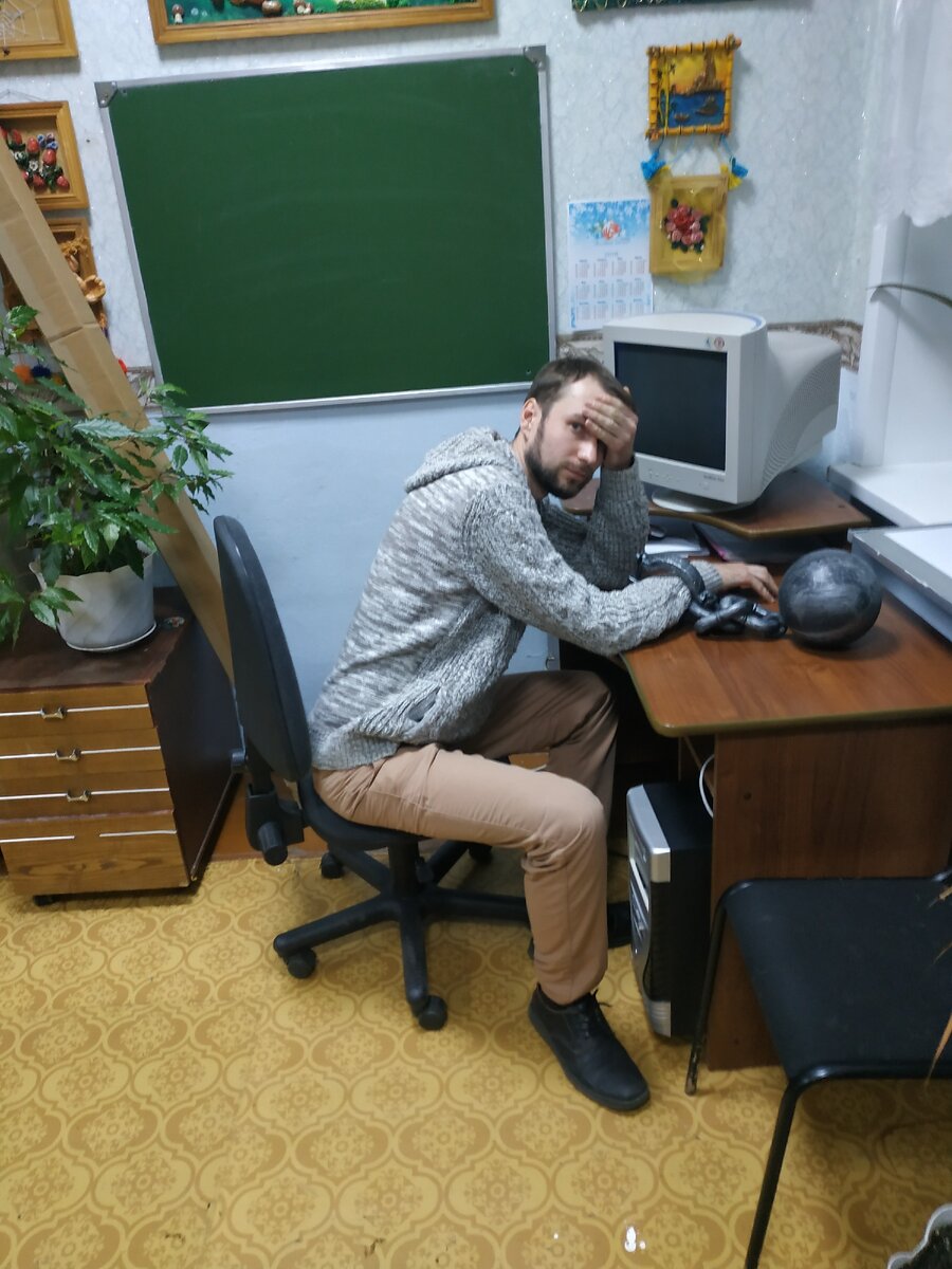Примерно так, сейчас бы работал и был привязан )))