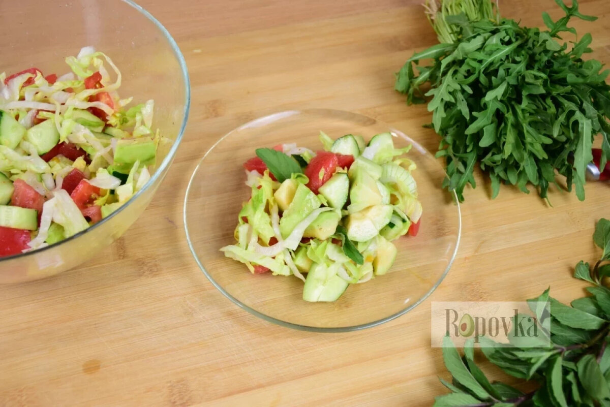 Салат из авокадо