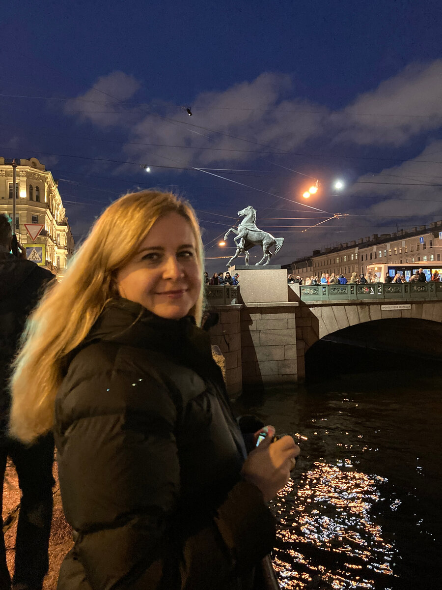 Все стояли в основном на мосту