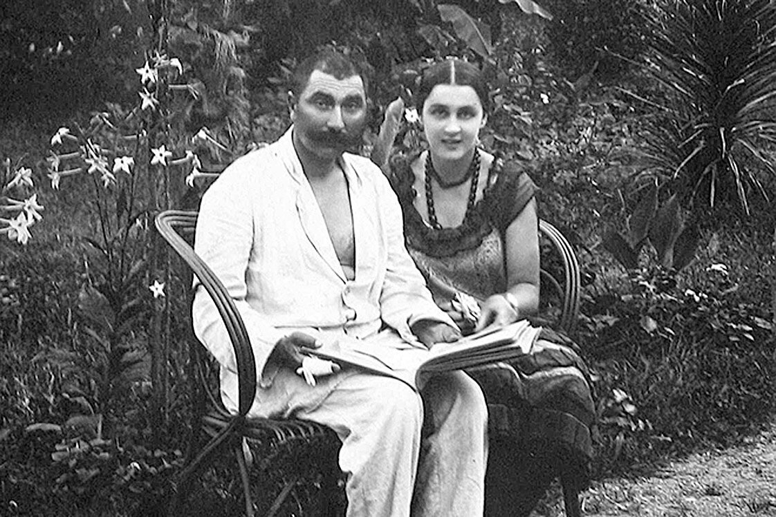 Семен Михайлович Буденный с женой Ольгой