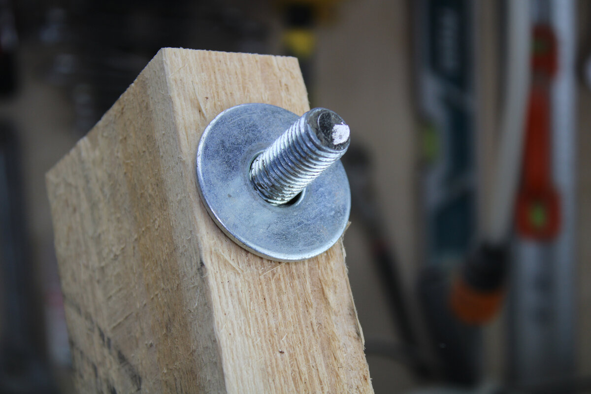 Как закрепить болт. Крепление на анкерные болты к стене. Крепёж zipbolt. Как закрепить болт. Анкер 15х100.