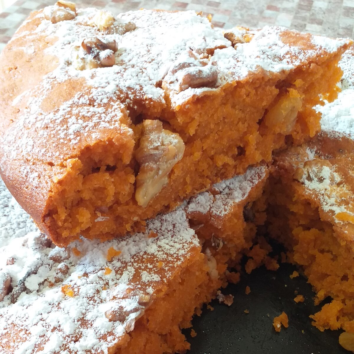 Кекс на томатном соке с изюмом - не только вкусно, но и красиво!