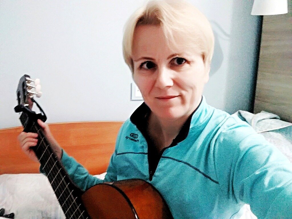 Селфи Елены специально для канала «Библио Графия»