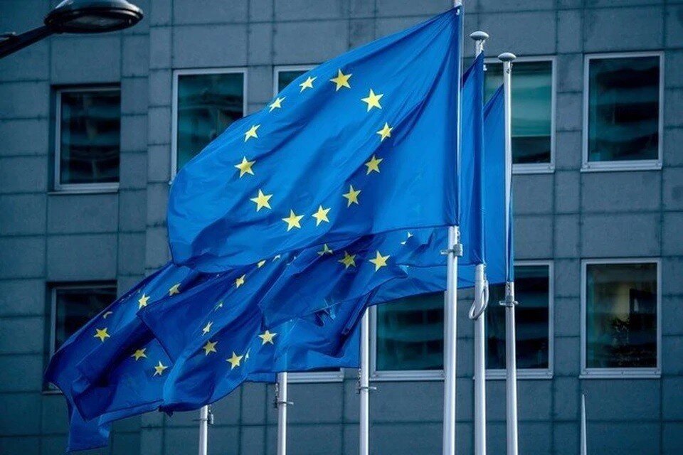    Евросоюз обсудит варианты ограничения выдачи шенгенских виз россиянам  GLOBAL LOOK PRESS