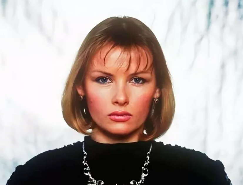 Акулова вильде. Акулова вильде. Леди ровена айвенго. Акулова вильде. Акулова вильде.