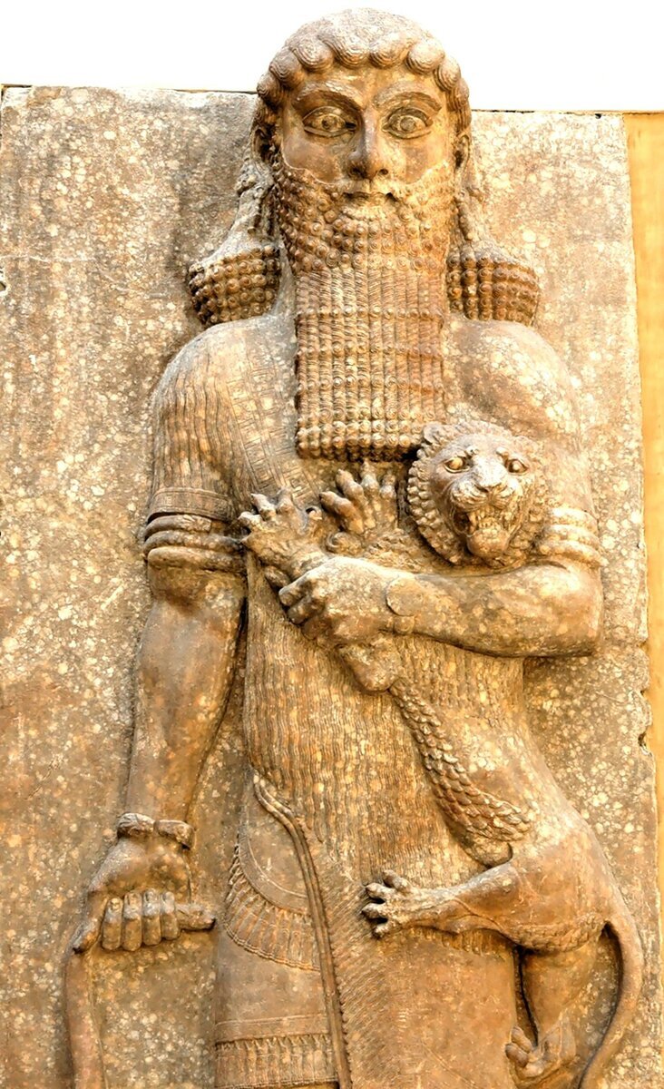 Epic of gilgamesh. Гильгамеш и Энкиду эпос. Гильгамеш Ассирия. Гильгамеш статуя. Гильгамеш царь Урука