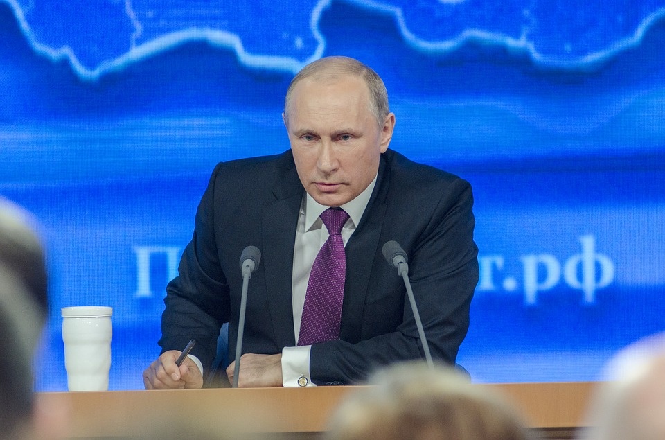 На конференции В.В. Путин дал жесткий ответ иностранной газете.  На вопрос о вмешательствах нашей страны в выборы других стран.