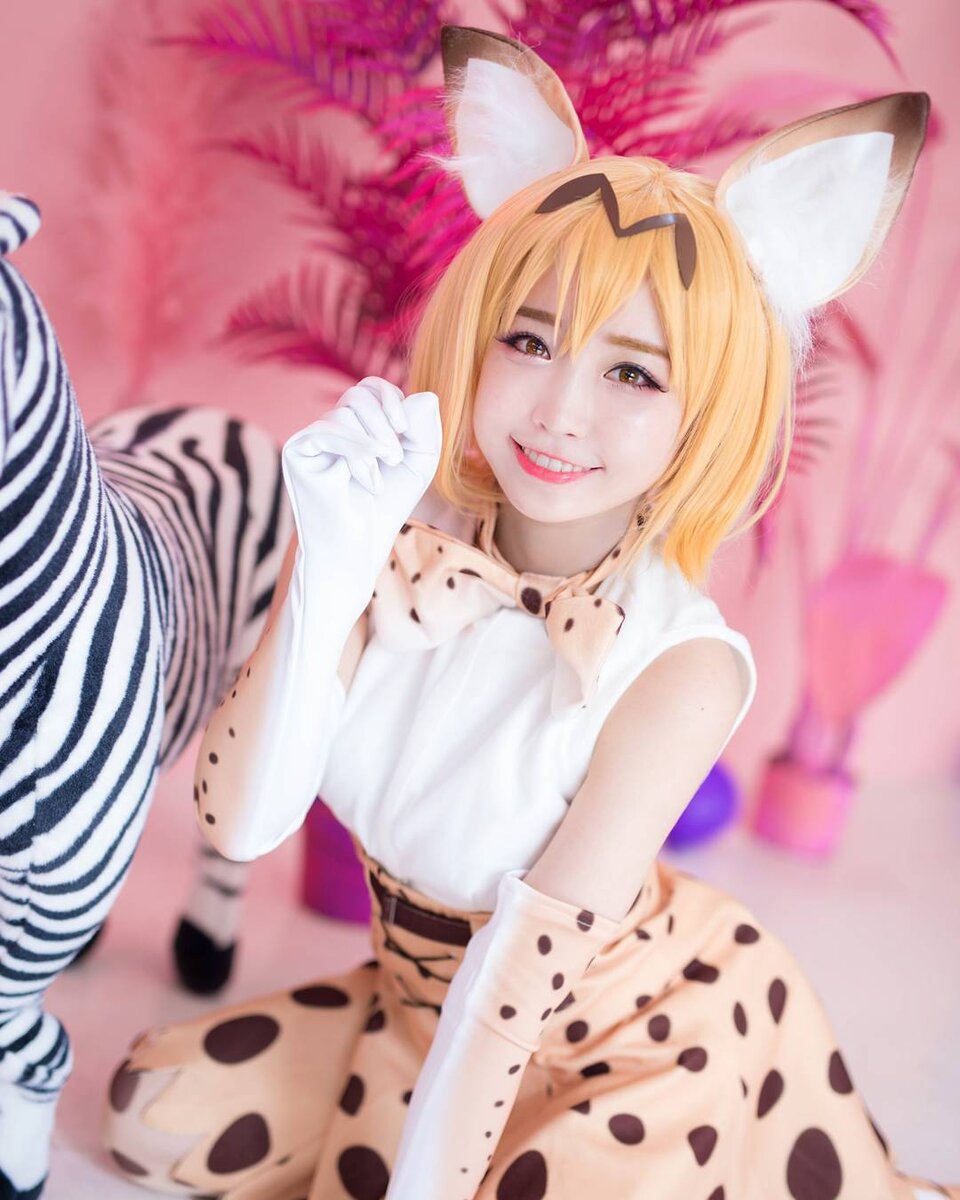 Модель, кстати говоря, из Кореи