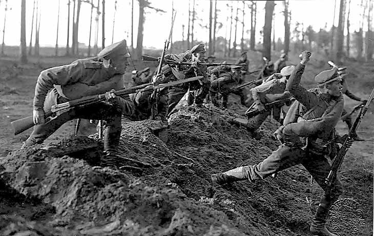 Русские солдаты с винтовками М1895 от фирмы Winchester                                   