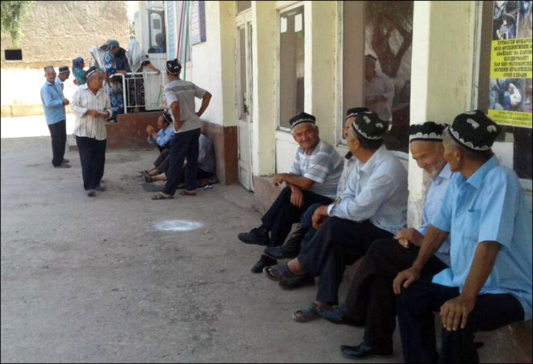 Узбекистанские пенсионеры. Фото с сайта Ozodlik.org