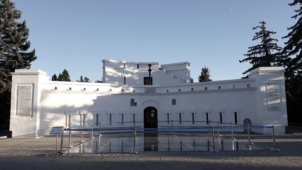 Оборонительная башня, которая перенесла две войны.