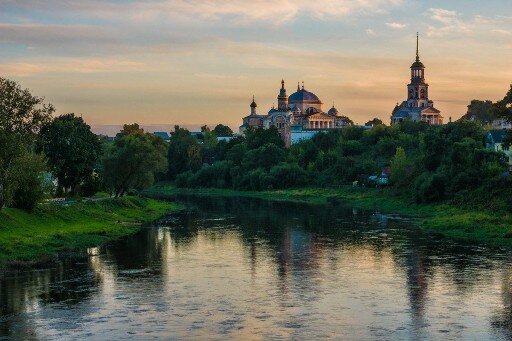 Едем в этнографический музей и на золотошвейное производство