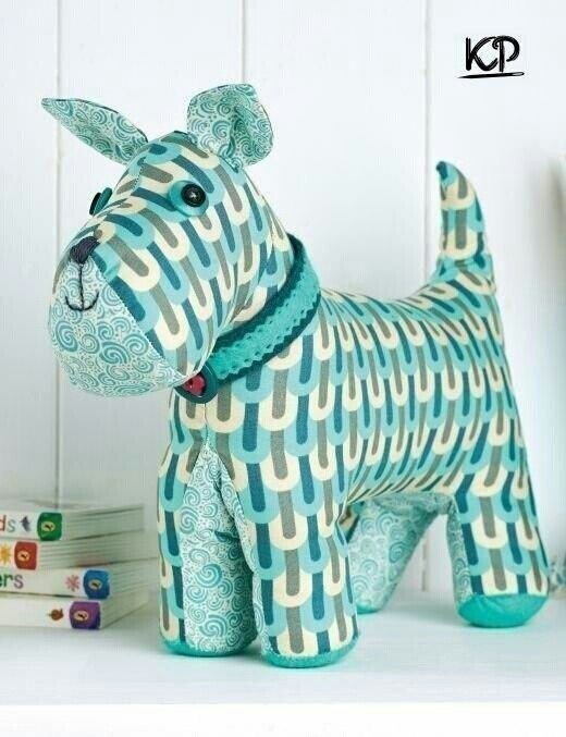 
 Можно сшить такого в подарок на Новый год подруге.