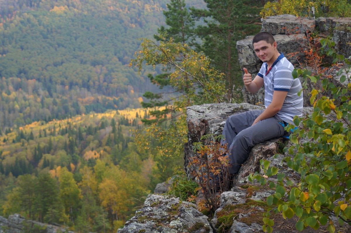 Глубокая осень, но подъем пешком в гору на 1км слишком крут в это время года