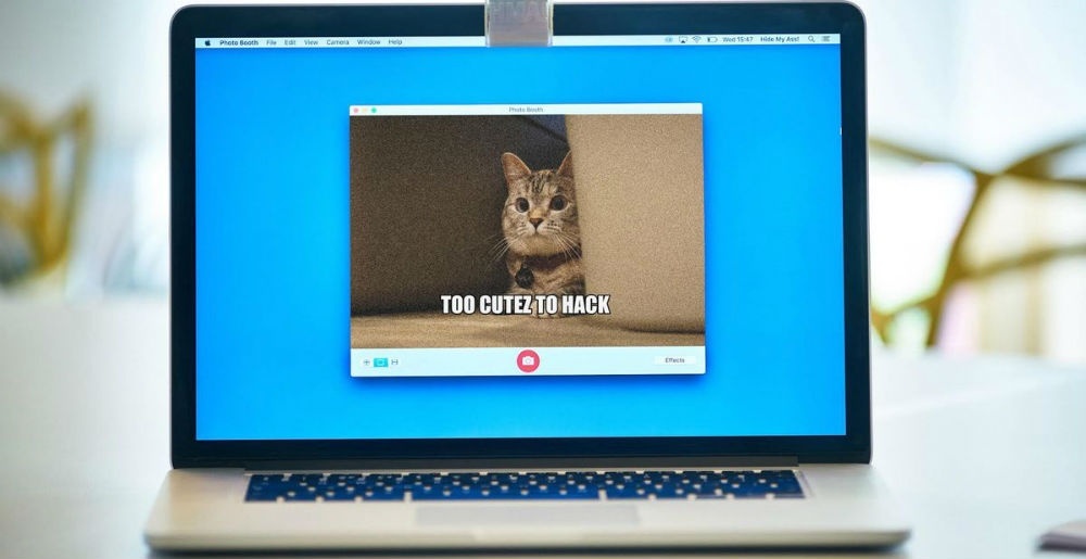 Я слежу за тобоооооой...