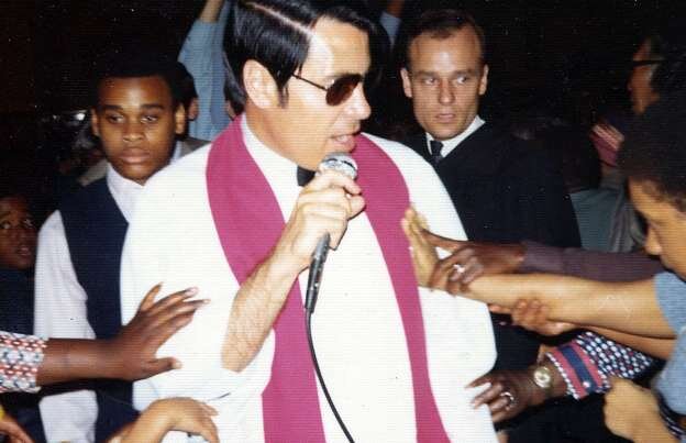 Джим Джонс — лидер секты «Храм народов»