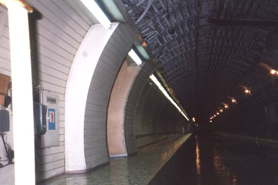 Метро 2х. Метро 2 д6. Метро 2 спортивная гейт. Метро 2 д6 секретное метро Москвы. Метро 2 д6 станция Чертолье