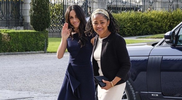 Меган с мамой за день до свадьбы