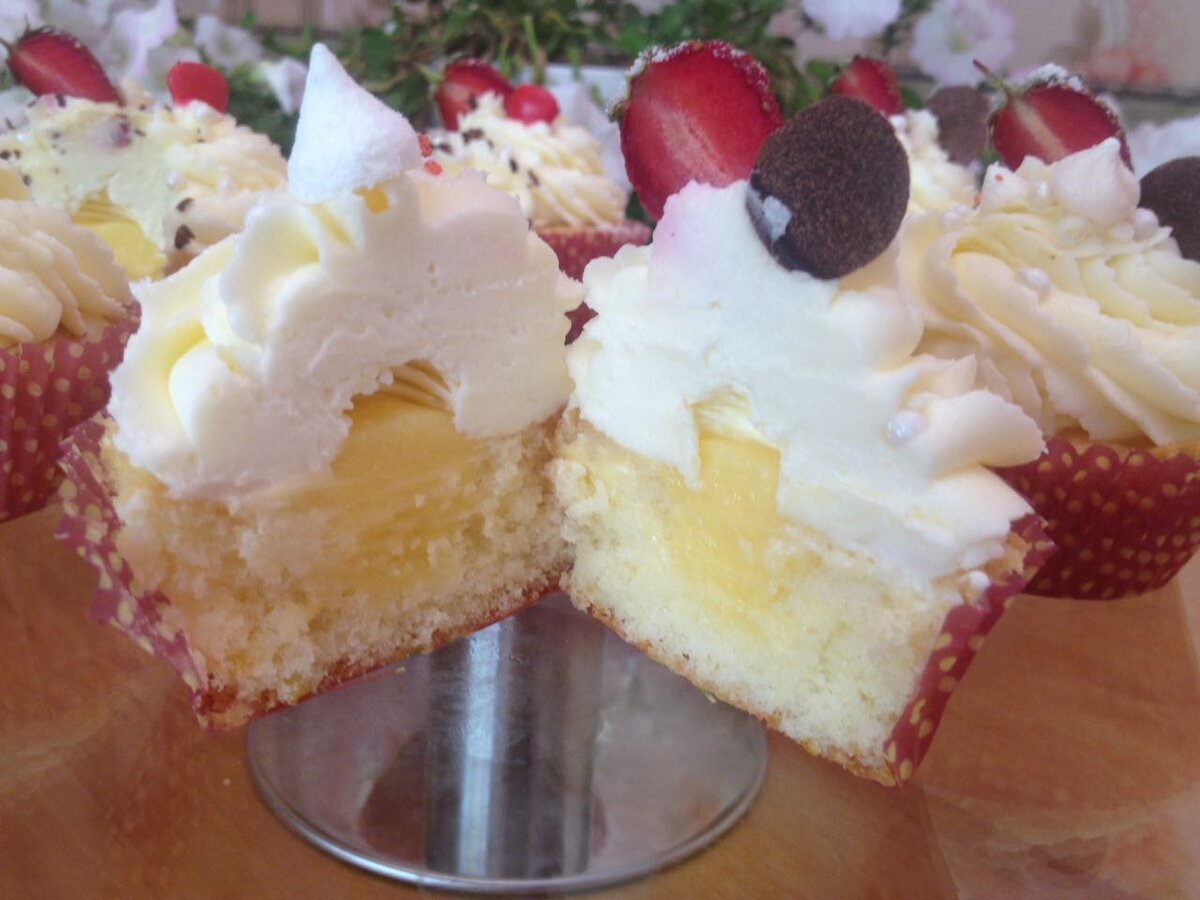 Капкейки с лимонным курдом