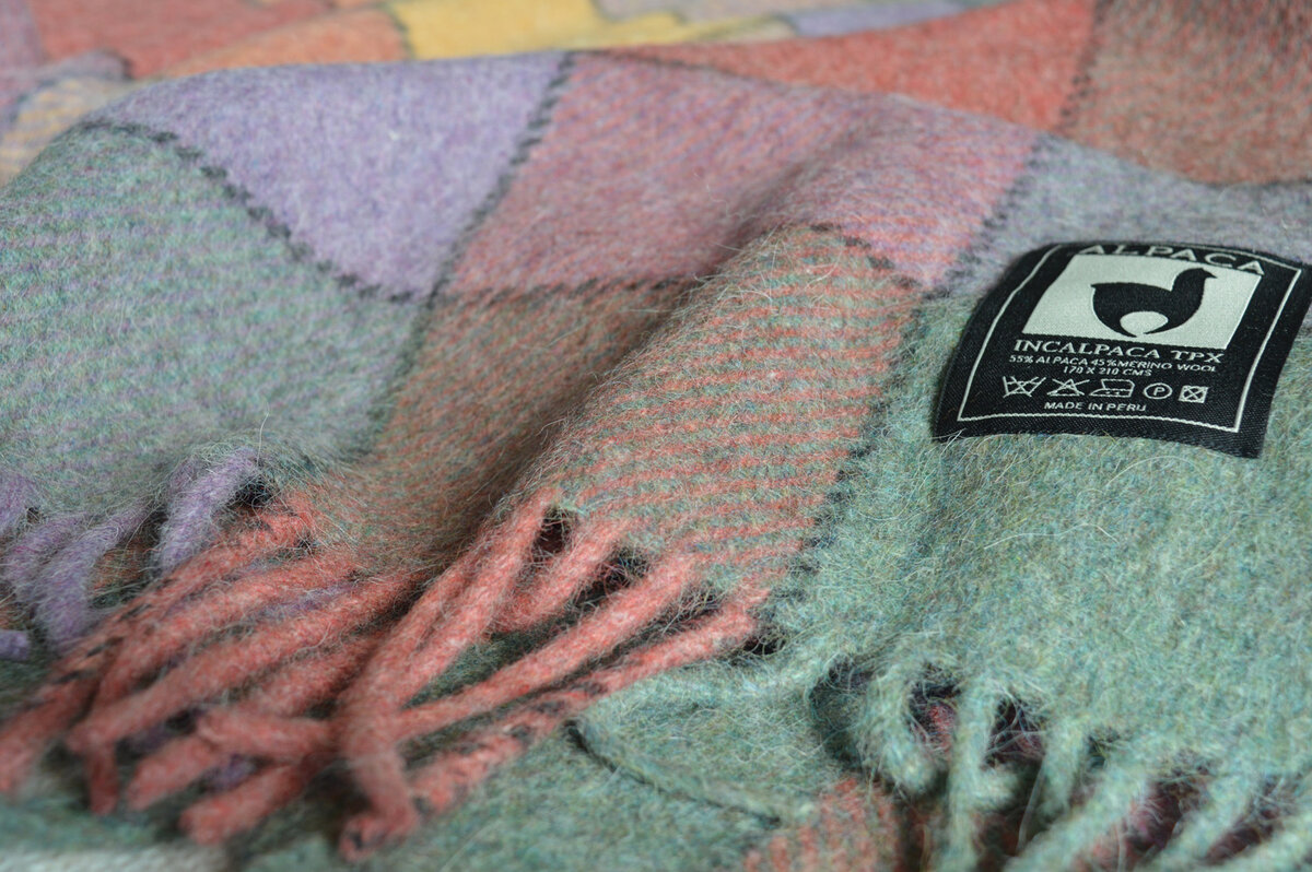 Плед альпака-меринос IncAlpaca, дизайн PP52