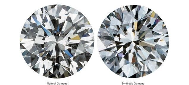 Слева - природный ограненный бриллиант, справа - синтетический. Фото GIA