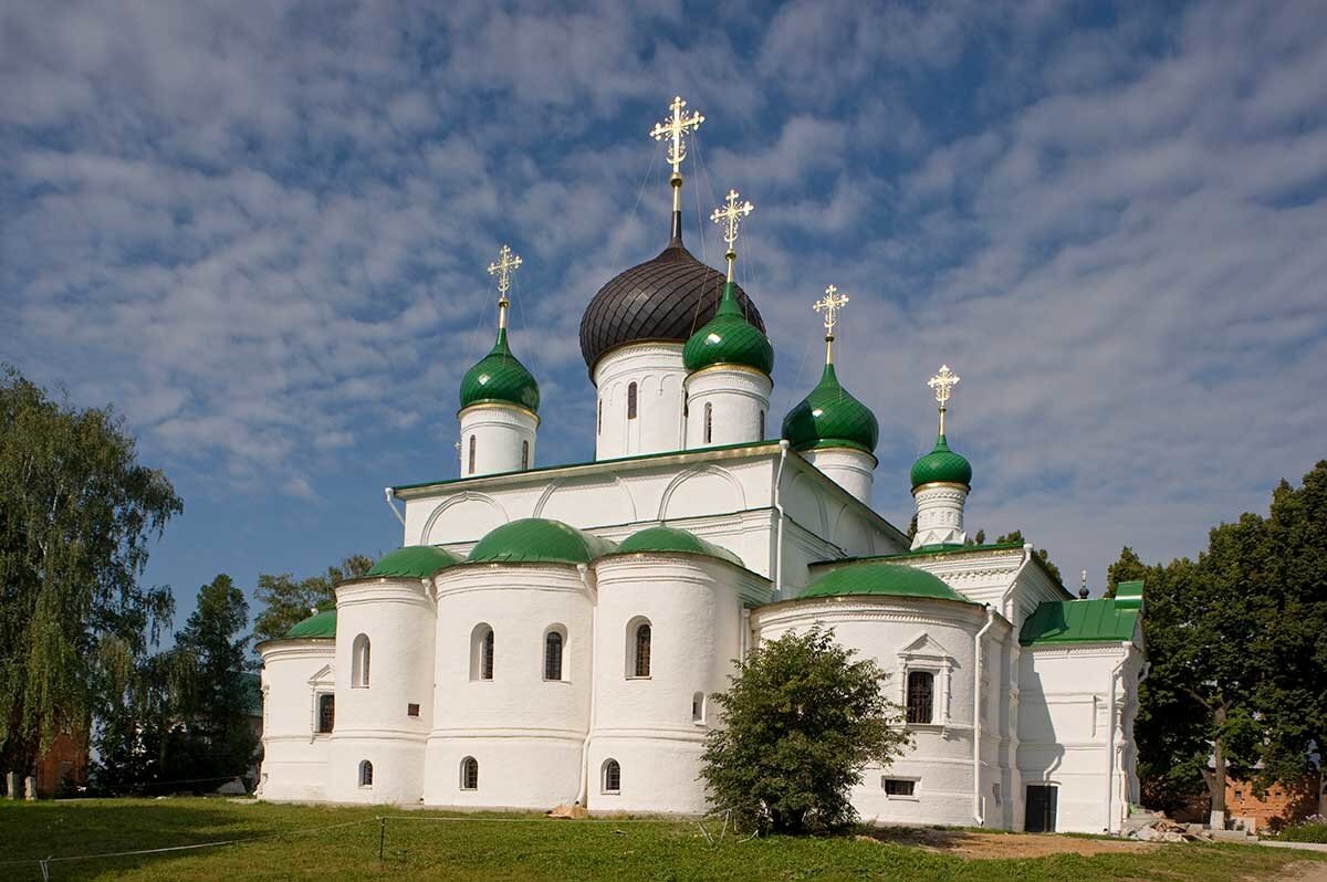 Фото монастыря переславль залесский. Монастырь Феодора Стратилата Переславль Залесский. Феодоровский монастырь Переславль-Залесский. Феодоровский женский монастырь в Переславле-Залесском.