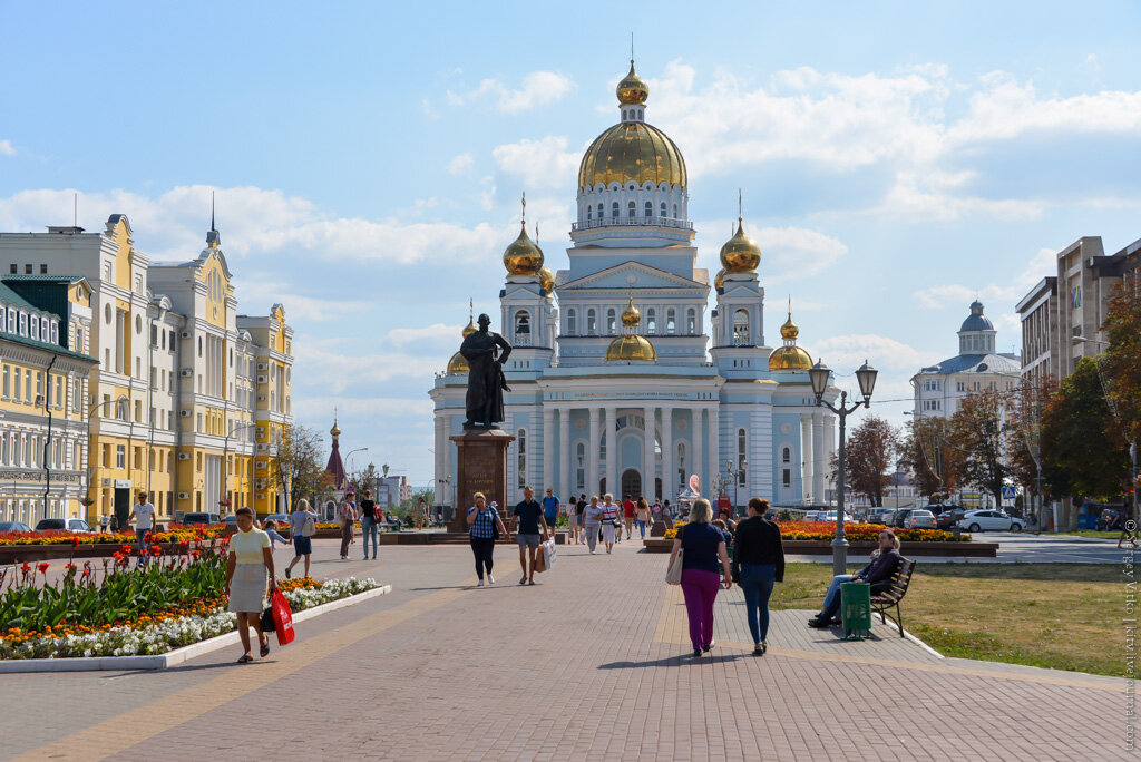 Куда можно сходить в саранске. Город Саранск население. Саранский Кремль. Мордовия столица Саранск население численность. Саранск Кремль.